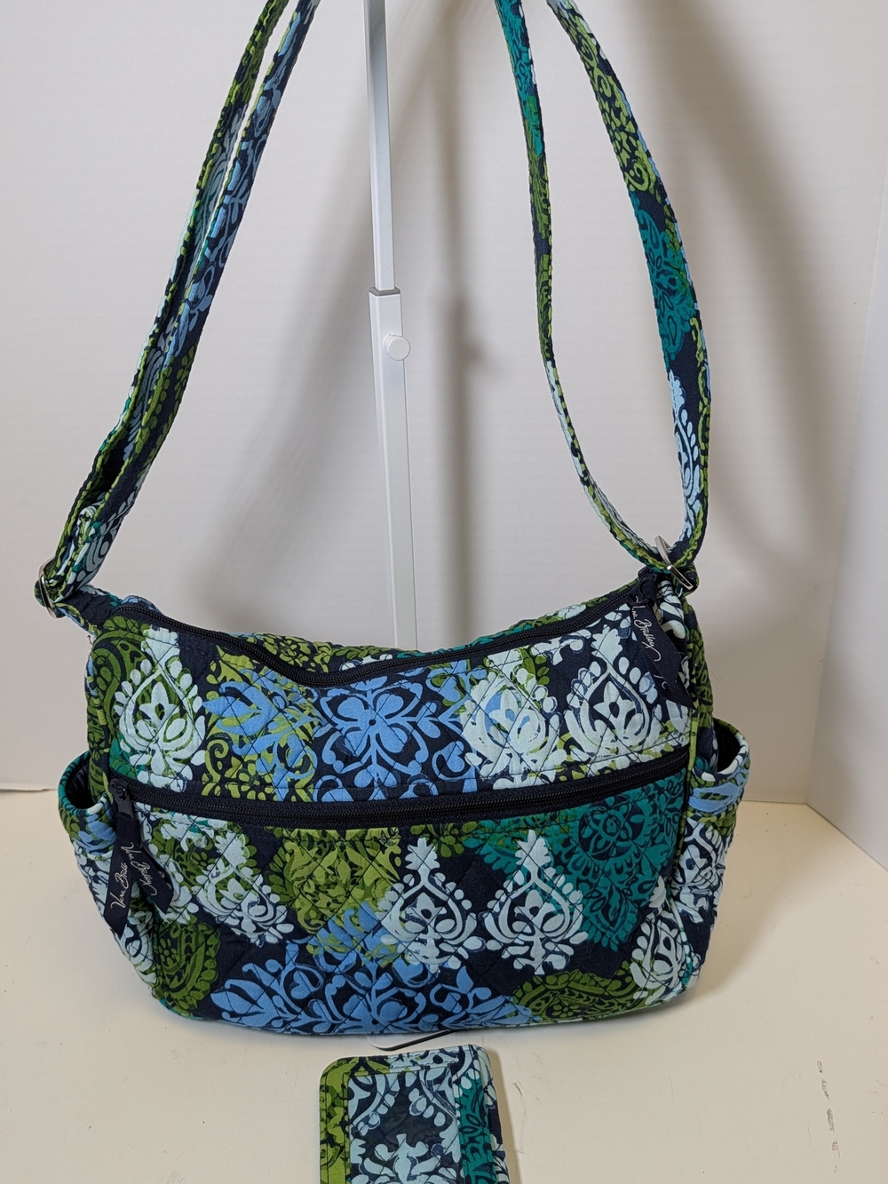 Vera Bradley On The Go Crossbody Purse & Matching Zip ID Case Set Caribbean Sea